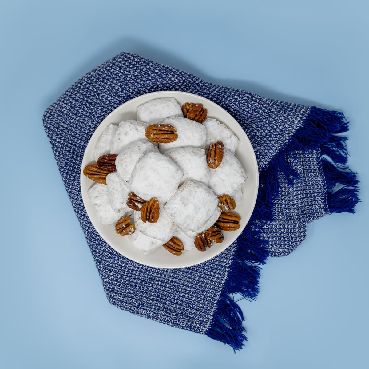 Pecan Meltaway cookies dusted with powdered sugar